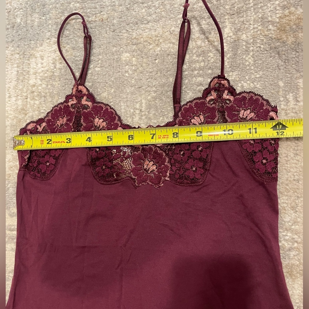 Banana Republic Maroon Lace Appliqué Cami Top Spaghetti Strap Y2K Size XS - Picture 6 of 8